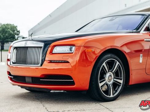 Used 2015 Rolls-Royce Wraith RWD image 48