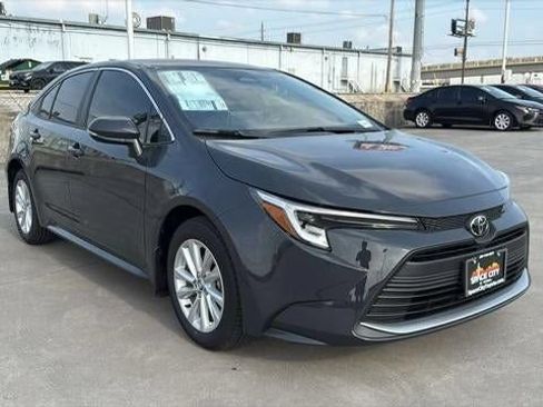 Certified 2026 Toyota Corolla XLE FWD image 4