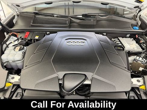 Used 2021 Audi Q8 Premium Plus w/ Premium Plus Package AWD/4WD image 19
