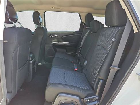 Used 2020 Dodge Journey SE FWD image 24