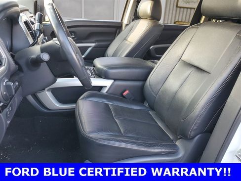Used 2018 Nissan Titan SV w/ SV Convenience Package image 10