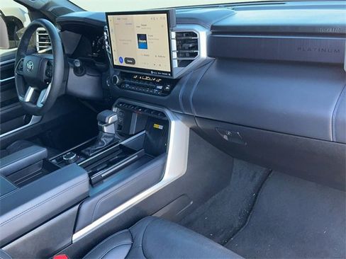 Used 2024 Toyota Sequoia Platinum image 24