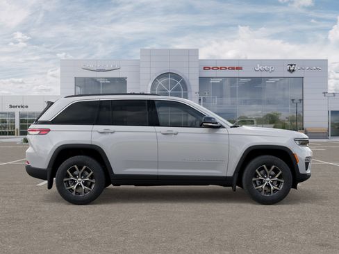 New 2025 Jeep Grand Cherokee Limited w/ MOPAR Finishing Package image 21