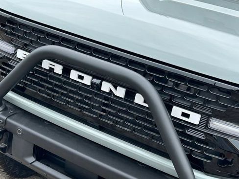 Used 2021 Ford Bronco First Edition AWD/4WD image 24