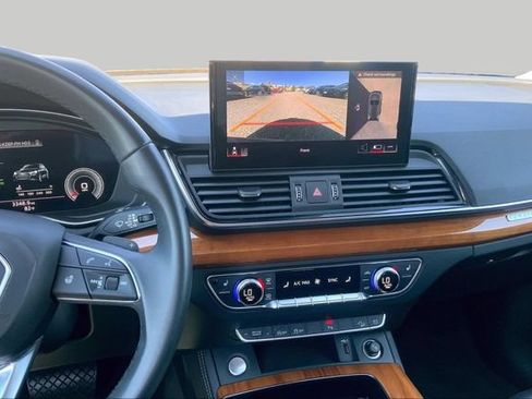 Used 2021 Audi Q5 Premium w/ Premium Plus Package AWD/4WD image 6