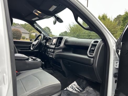 Used 2024 RAM 3500 SLT w/ Quick Order Package 2YG SLT image 34