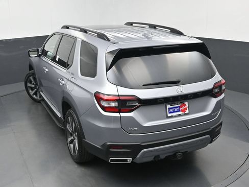 Used 2024 Honda Pilot Elite image 37