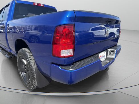 Used 2018 RAM 1500 Express w/ Express Value Package AWD/4WD image 7