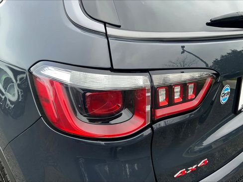 Used 2018 Jeep Compass Trailhawk w/ Navigation Group image 26