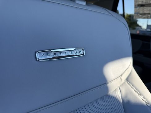 New 2025 Ford Expedition Max Platinum w/ Driver's Package image 31