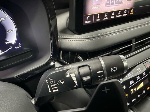 Used 2023 INFINITI QX60 Sensory w/ Cargo Package image 22