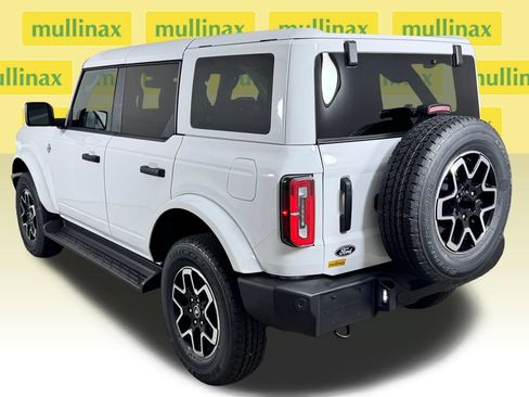 New 2026 Ford Bronco Outer Banks AWD/4WD image 4