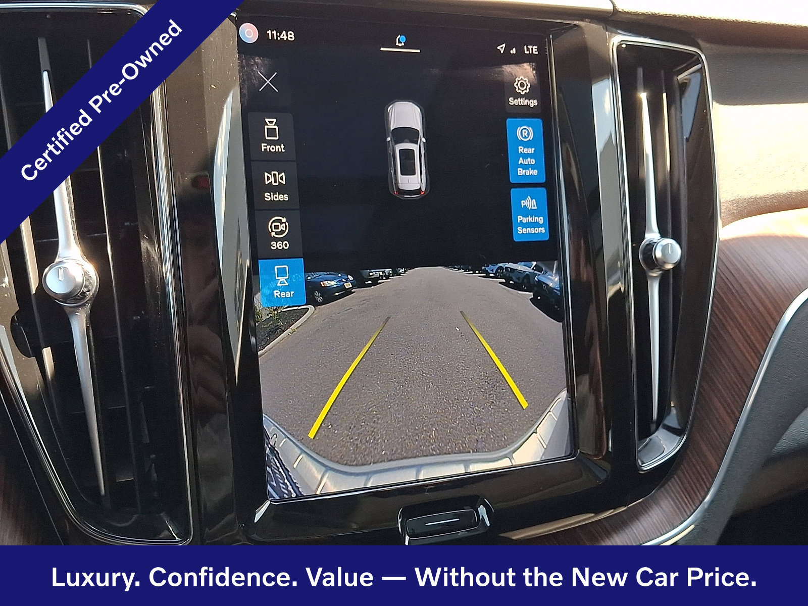 Certified 2023 Volvo XC60 B5 Plus w/ Climate Package AWD/4WD image 19