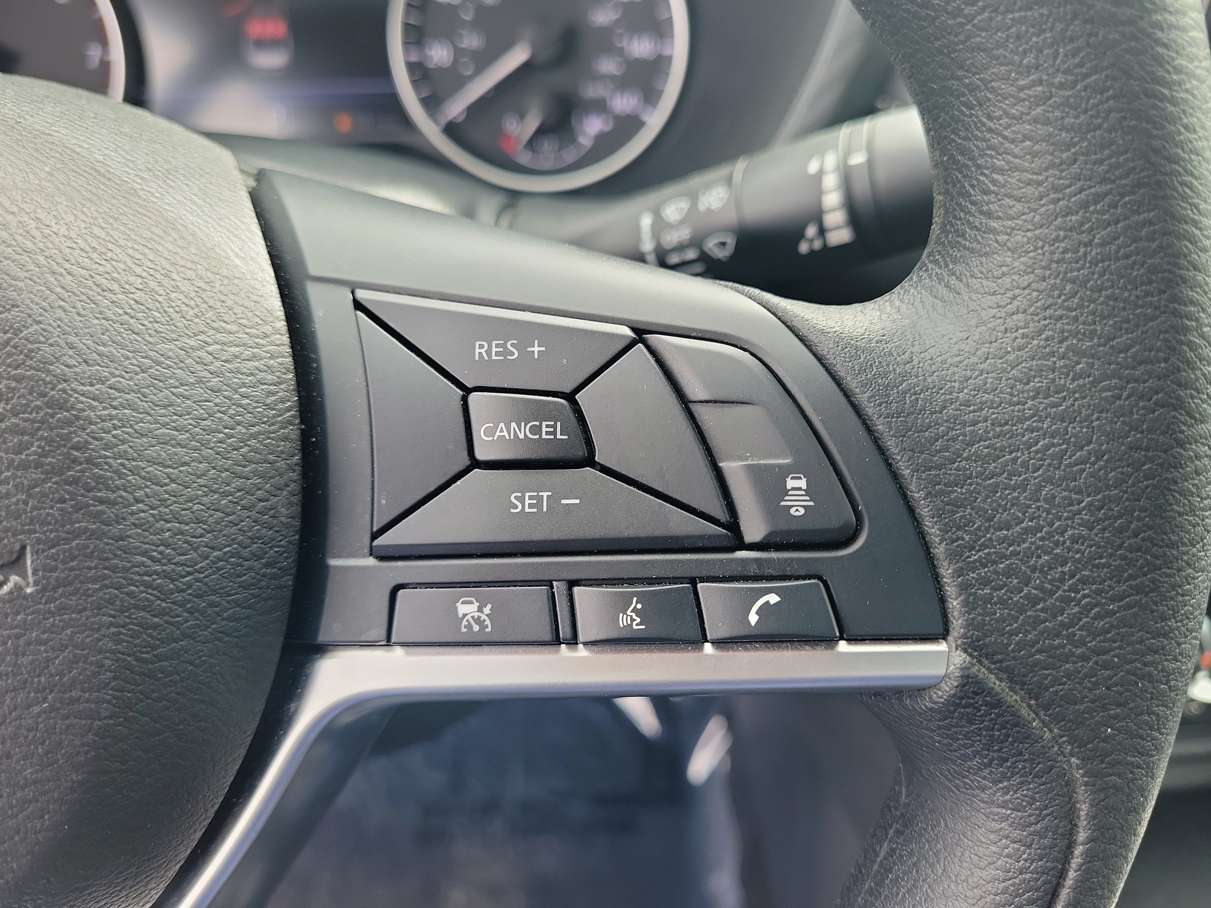 Certified 2025 Nissan Sentra SV FWD image 17