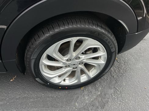 Certified 2023 Chevrolet Bolt EUV LT FWD image 10