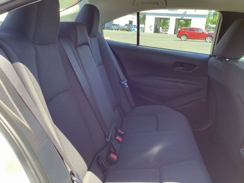 Used 2023 Toyota Corolla LE image 33