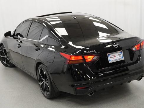 Used 2024 Nissan Altima 2.5 SR w/ SR Premium Package FWD image 38