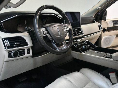 Used 2019 Lincoln Navigator L Reserve w/ Cargo Package image 27