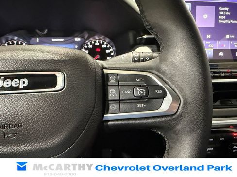 Used 2025 Jeep Compass Limited AWD/4WD image 15