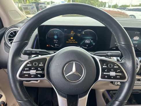 Used 2022 Mercedes-Benz GLB 250 4MATIC image 26