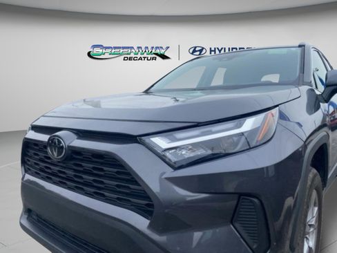 Used 2024 Toyota RAV4 XLE image 33