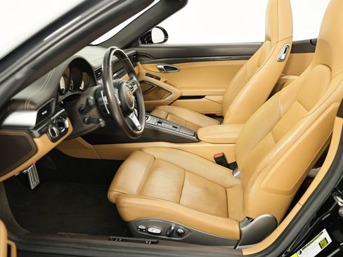Certified 2019 Porsche 911 Turbo AWD/4WD image 5