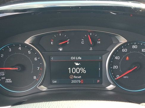 Used 2023 Chevrolet Traverse LT w/ LT Premium Package AWD/4WD image 22