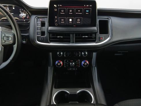 Used 2023 GMC Yukon XL SLE w/ Max Trailering Package AWD/4WD image 3