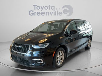 Used 2024 Chrysler Pacifica Touring-L