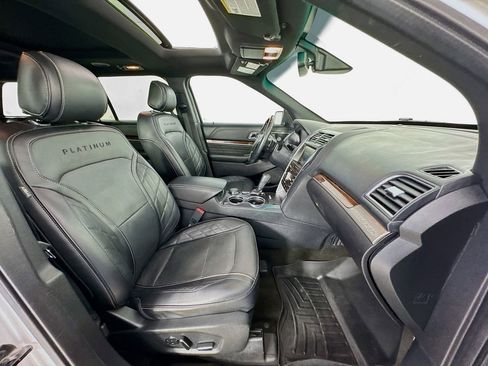 Used 2016 Ford Explorer Platinum AWD/4WD image 37
