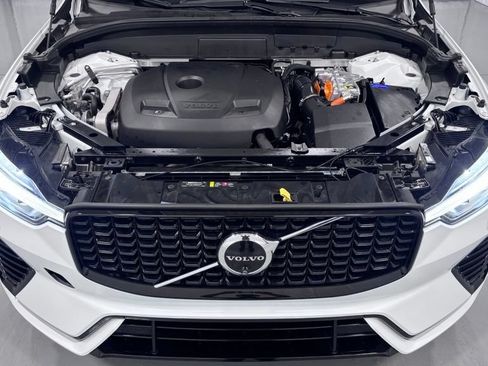 Certified 2024 Volvo XC60 T8 Ultimate AWD/4WD image 29