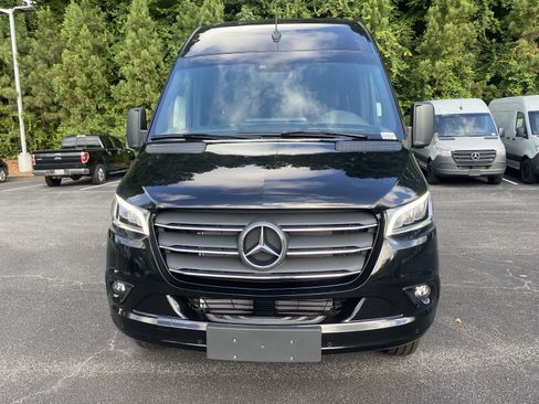 New 2024 Mercedes-Benz Sprinter 3500 image 3