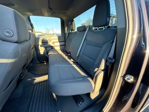 Used 2024 Chevrolet Silverado 2500 Custom w/ Custom Value Package image 21