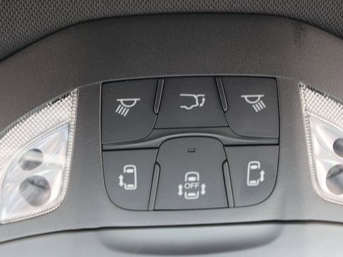 Used 2025 Chrysler Pacifica Select FWD image 54