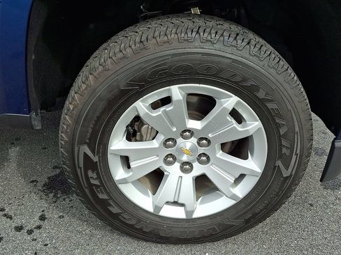 Used 2019 Chevrolet Colorado LT AWD/4WD image 8