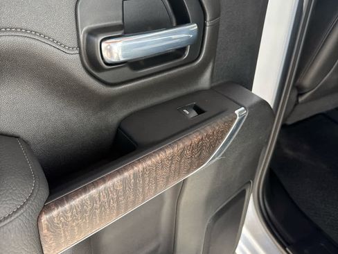 Used 2022 GMC Sierra 3500 Denali image 31