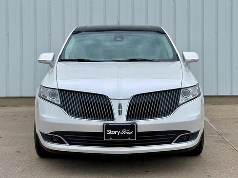 Used 2016 Lincoln MKT AWD w/ Equipment Group 201A image 9