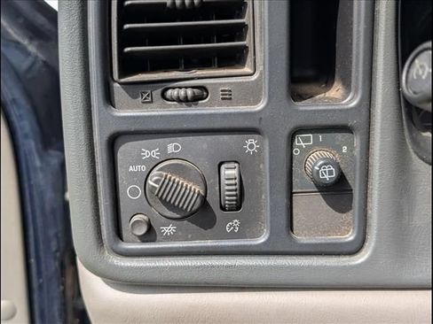 Used 2005 Chevrolet Tahoe 2WD image 12