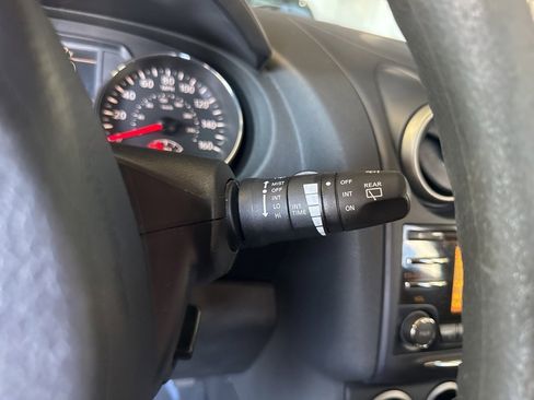 Used 2013 Nissan Rogue SV image 31