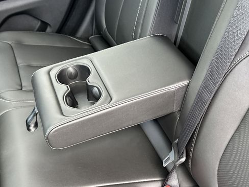 New 2025 Jeep Grand Cherokee Limited w/ Luxury Tech Group II AWD/4WD image 14