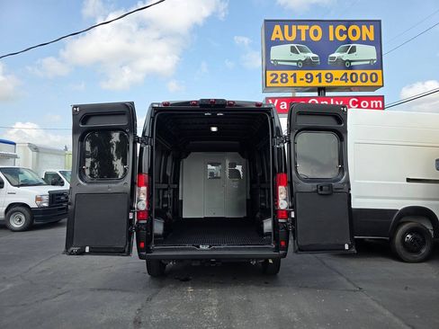 Used 2024 RAM ProMaster 3500 w/ Convenience Group FWD image 12
