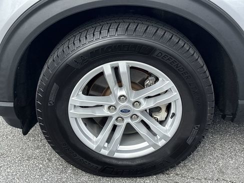 Used 2021 Ford Explorer XLT w/ Equipment Group 202A image 34