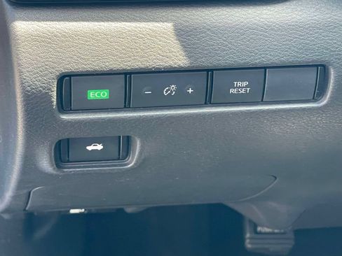 Used 2022 Nissan Sentra SV w/ All-Weather Package FWD image 19