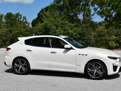 Used 2019 Maserati Levante S GranSport AWD/4WD image 8