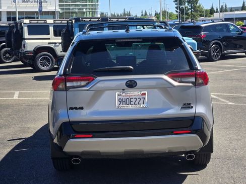 Used 2023 Toyota RAV4 XSE AWD/4WD image 5