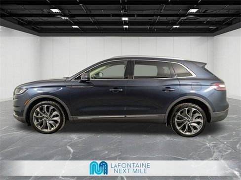 Used 2022 Lincoln Nautilus Reserve image 2