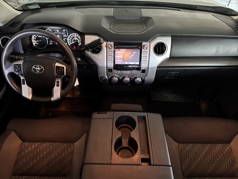 Used 2018 Toyota Tundra SR5 AWD/4WD image 3