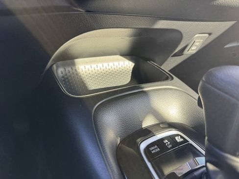 Certified 2024 Toyota Corolla LE image 13
