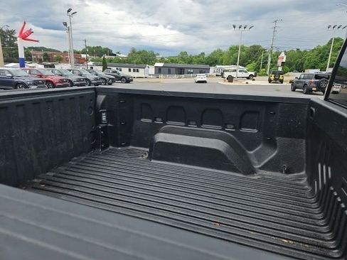 Used 2021 Chevrolet Silverado 1500 LT Trail Boss AWD/4WD image 4