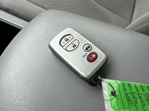 Used 2007 Toyota Camry Hybrid FWD image 14